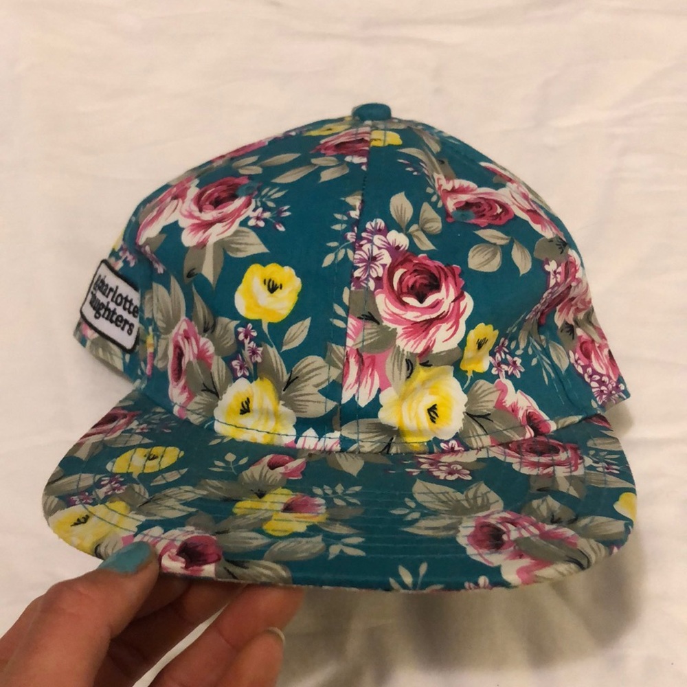 flowered flat brim snapback